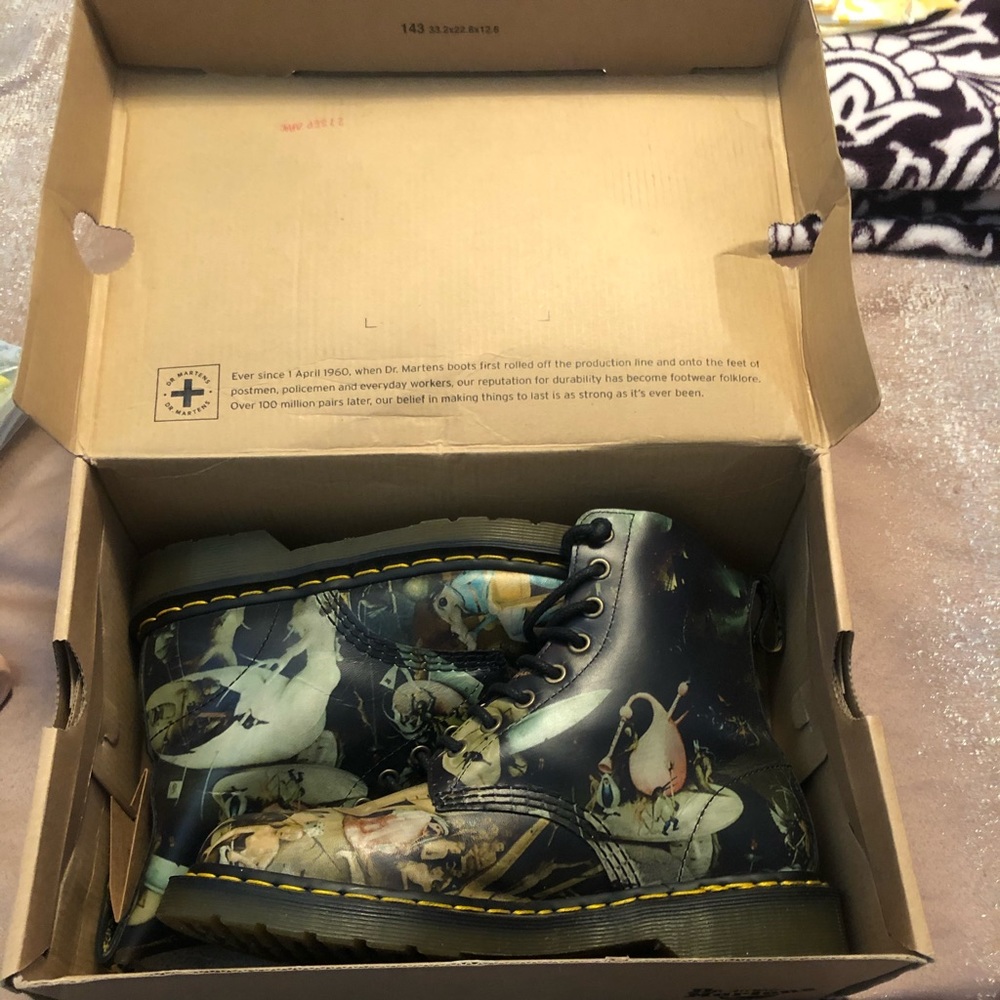 Dr marten boots